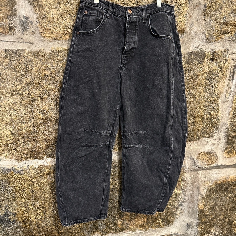 We The Free Free People Good Luck Mid rise Barrel Jean, Size 27 in Soundwave